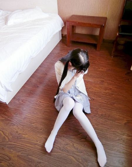 欧美丝袜女同互慰_高清完整版观看
