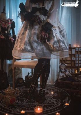 漂亮美女主播蜜汁丝袜_电视剧高清在线观看